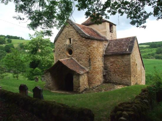 chapelle romane Saint Clair de St Loup 12700 Causse et Diège